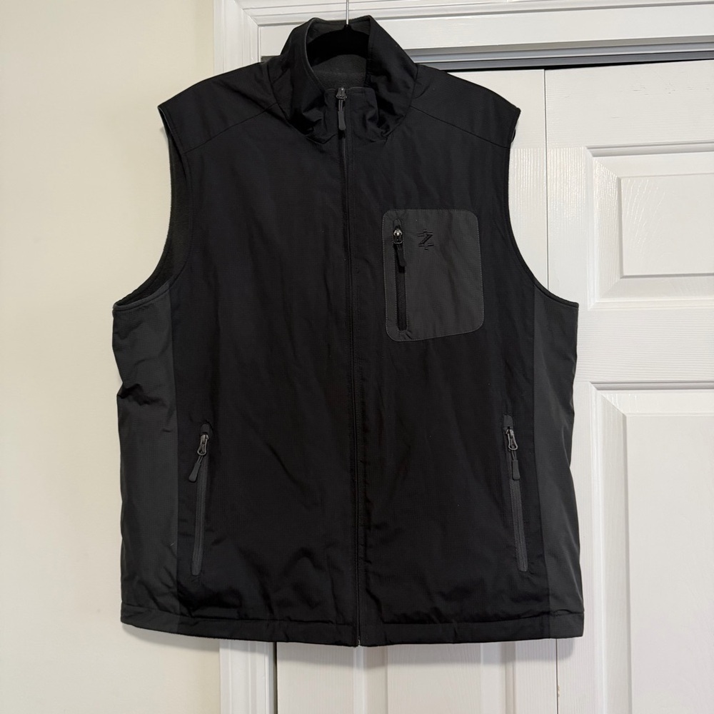 Izod Performance Men's Reversible Black Gray Vest Size Large
